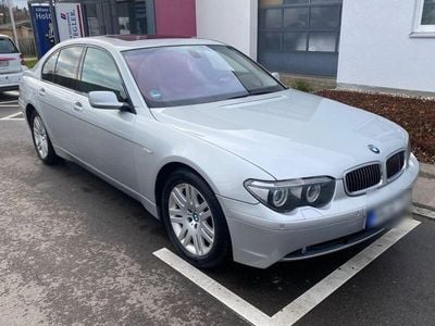 BMW 745