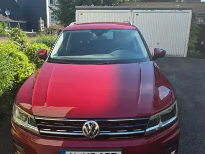 Gebraucht VW Tiguan Sound 150 PS (110 kW) 2017 Rot SUV