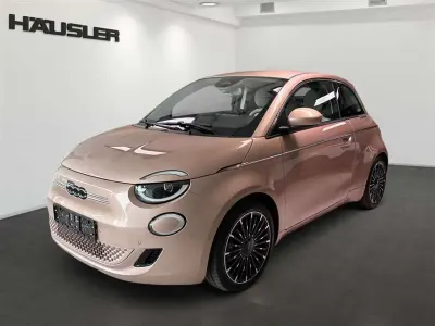 Gebraucht Fiat 500e La Prima 86 kW (118 PS) 2022 Rose gold Kleinwagen