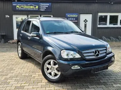 Używany Mercedes ML500 Exclusive 292 KM (214 kW) 2002 Czarny SUV