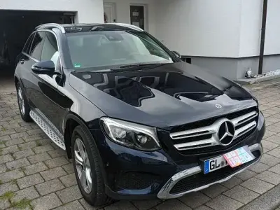Gebraucht Mercedes GLC250 211 PS (155 kW) 2018 Blau SUV