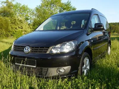 Gebraucht VW Caddy 105 PS (77 kW) 2013 Deep black perleffekt Van / Kleinbus