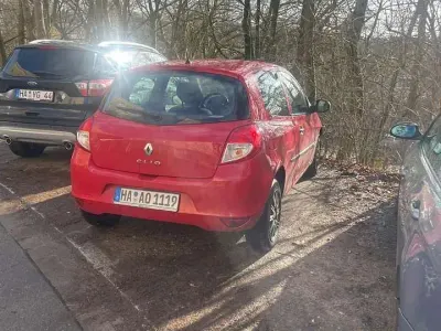 Gebraucht Renault Clio IV Collection 75 PS (55 kW) 2012 Rot Limousine