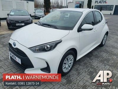 Gebraucht Toyota Yaris Hybrid Comfort 116 PS (85 kW) 2020 Grau / weiß Kleinwagen
