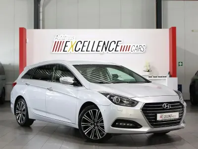 Gebraucht Hyundai i40 Premium 165 PS (121 kW) 2018 Silber Kombi