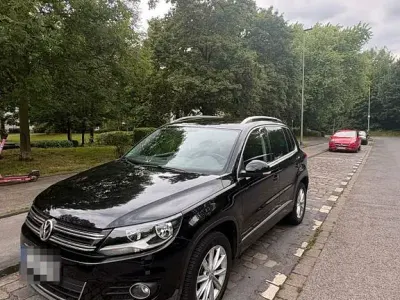 Gebraucht VW Tiguan 122 PS (89 kW) 2013 Schwarz SUV