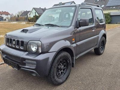 Grau Gebraucht 2008 Suzuki Jimny SUV | 5.900 € (Superpreis)