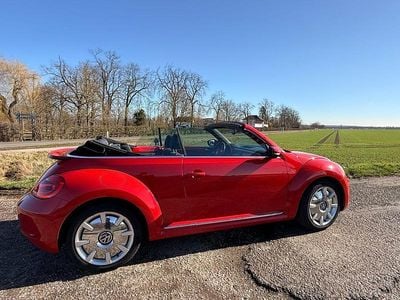 Gebraucht VW Beetle Design 150 PS (110 kW) 2013 Rot Kleinwagen