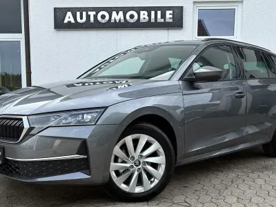 Neu Skoda Octavia Selection 150 PS (110 kW) 2026 Graphitegrau metallic Kombi