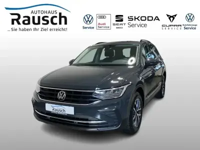 Brugt VW Golf VIII R-line 190 HK (139 kW) 2022 Hvid Stationcar