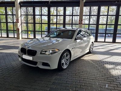 Weiß Gebraucht 2012 BMW 520 M Sport Kombi | 12.400 € (Teuer)