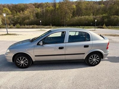 Usata Opel Astra 85 CV (62 kW) 2000 Grigio Berlina