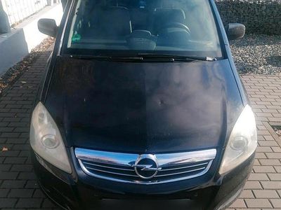 Schwarz Gebraucht 2010 Opel Zafira Van / Kleinbus | 4.250 € (Fairer Preis)