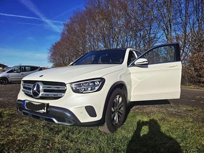 Usata Mercedes GLC200 163 CV (119 kW) 2019 Bianco SUV