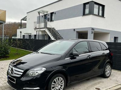 Mercedes B200