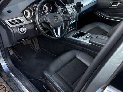 Gebraucht Mercedes E200 Avantgarde 136 PS (100 kW) 2015 Grau Kombi