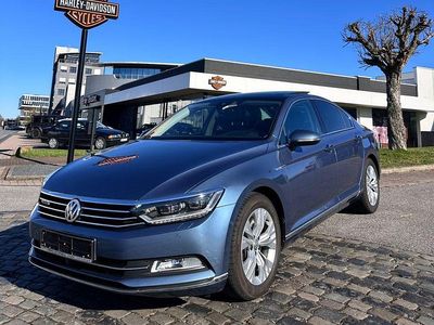 Gebraucht VW Passat Highline 280 PS (205 kW) 2016 Blau Limousine