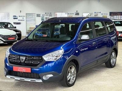 Gebraucht Dacia Lodgy Stepway 116 PS (85 kW) 2022 Blau Van / Kleinbus