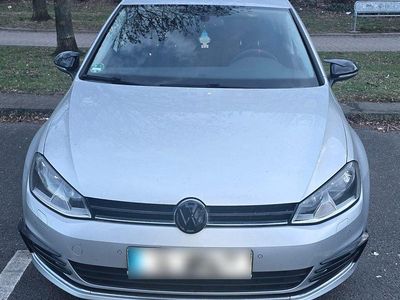 Gebraucht VW Golf VII LOUNGE 115 PS (84 kW) 2015 Silber Limousine