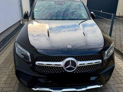 Second-hand Mercedes GLB200 AMG line 150 CP (110 kW) 2020 Negru SUV