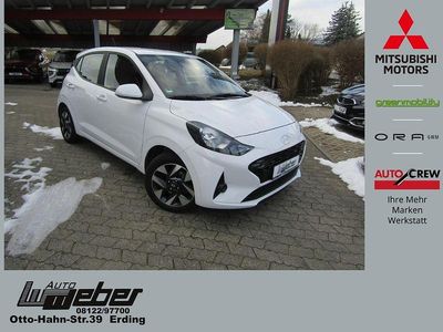 Gebraucht Hyundai i10 Trend 67 PS (49 kW) 2024 Weiß Kleinwagen