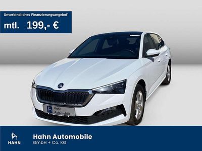 Gebraucht Skoda Scala Style 150 PS (110 kW) 2023 Moonweiss metallic Kleinwagen