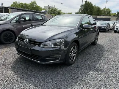 Gebraucht VW Golf VII Allstar 86 PS (63 kW) 2016 Schwarz Kleinwagen
