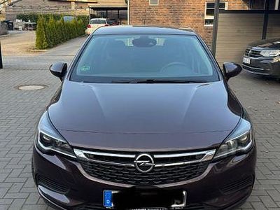 Gebraucht Opel Astra Edition 150 PS (110 kW) 2017 Braun Limousine