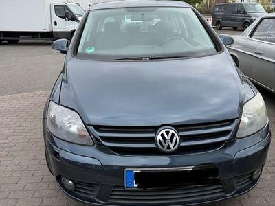Second-hand VW Golf V Edition 105 CP (77 kW) 2007 Berlinǎ