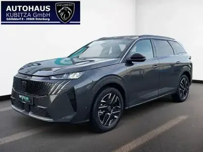 Gebraucht Peugeot 5008 Allure 136 PS (100 kW) 2025 Grau SUV