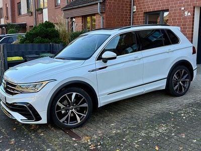 Gebraucht VW Tiguan R-line 150 PS (110 kW) 2023 Weiß SUV