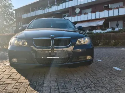 Gebraucht BMW 320 163 PS (119 kW) 2006 Schwarz Kombi