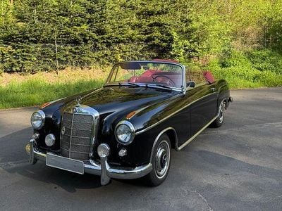 Gebraucht Mercedes 220 105 PS (77 kW) 1958 Schwarz Cabrio