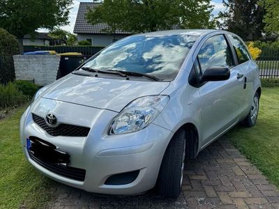 gebraucht Toyota Yaris 1,33-l-Dual-VVT-i Cool (01/09) Rentnerauto