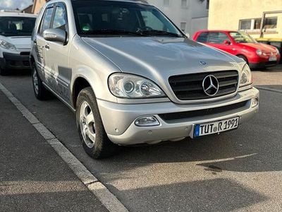Gebraucht Mercedes ML270 163 PS (119 kW) 2004 Grau SUV