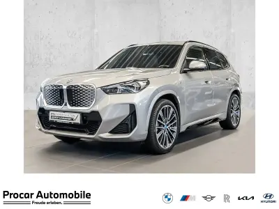 Gebraucht BMW iX1 M Sport 150 kW (204 PS) 2025 Silber SUV