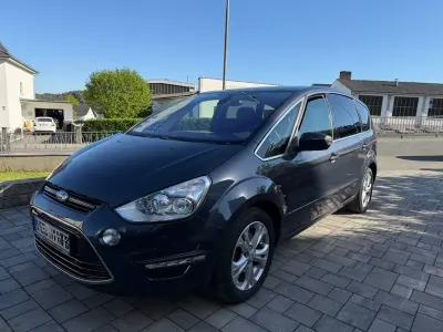Gebraucht Ford S-MAX Titanium 163 PS (119 kW) 2010 Grau Van / Kleinbus