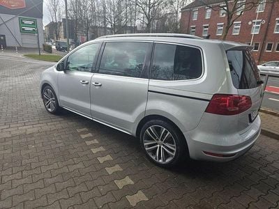 Gebraucht VW Sharan Highline 184 PS (135 kW) 2015 Silber Van / Kleinbus
