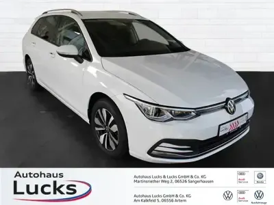 Gebraucht VW Golf VIII Move 150 PS (110 kW) 2024 Weiß (pure white) Kombi