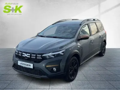 Neu Dacia Jogger Extreme 141 PS (103 kW) 2025 Schiefergrau (grau) Van / Kleinbus