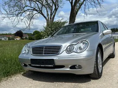 Gebraucht Mercedes C180 Classic 143 PS (105 kW) 2003 Grau Limousine