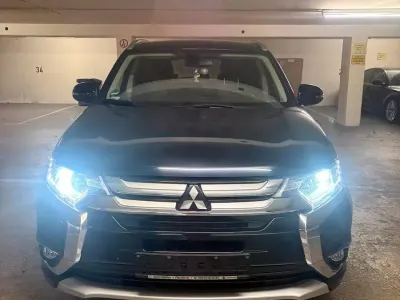 Gebraucht Mitsubishi Outlander 150 PS (110 kW) 2017 SUV