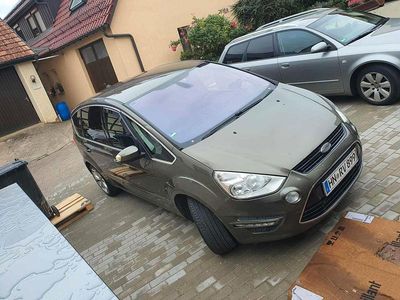 Grün Gebraucht 2012 Ford S-MAX Titanium S Van / Kleinbus | 5.500 € (Fairer Preis)