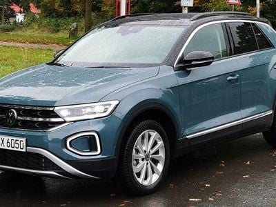 Gebraucht VW T-Roc Style 150 PS (110 kW) 2023 Blau SUV