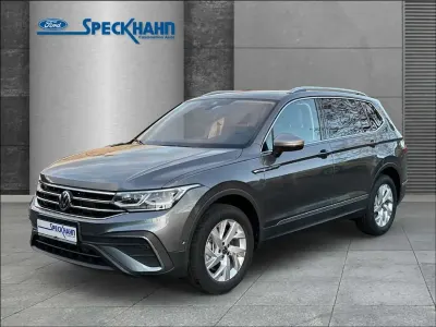 Gebraucht VW Tiguan Allspace Life 190 PS (139 kW) 2024 Platinum grey metallic SUV