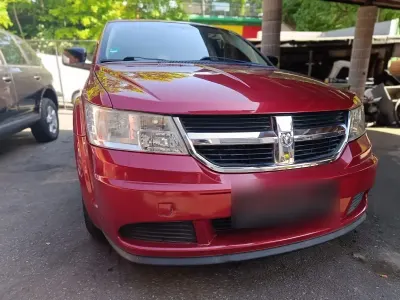 Gebraucht Dodge Journey 185 PS (136 kW) 2010 Rot SUV