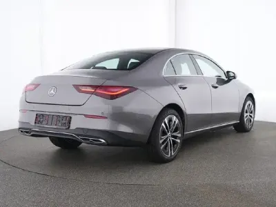 Gebraucht Mercedes CLA180 Progressive 136 PS (100 kW) 2025 Grau Limousine