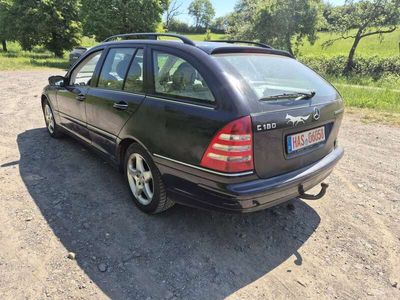Mercedes C180