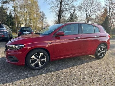 Second-hand Fiat Tipo Lounge 120 CP (88 kW) 2017 Roșu Hatchback