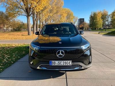 Mercedes EQB250+